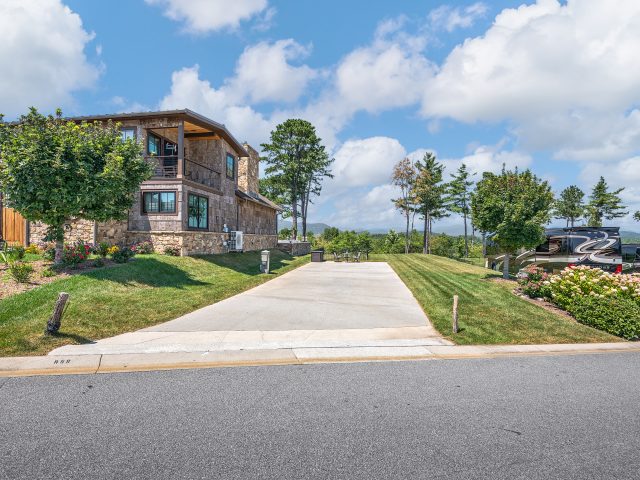 Site R58, Ridge - 395 Mountain Falls Drive, Lake Toxaway, NC 28747